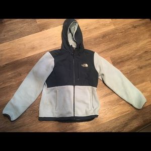 Women’s North Face Denali with Hood